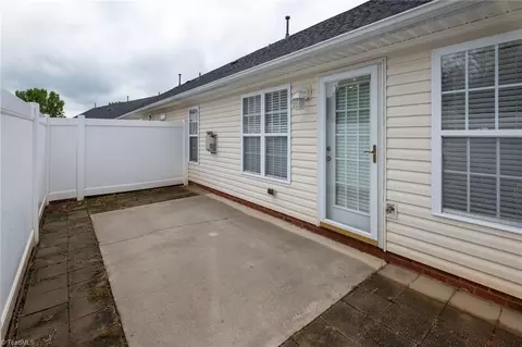 3977 Leak Creek Ct, Winston Salem, NC 27127 | 22 Photos - Movoto