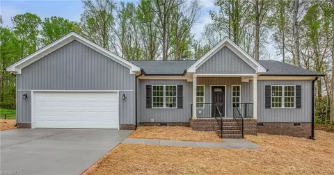 353 Baxter Rd, Winston Salem, NC 27107