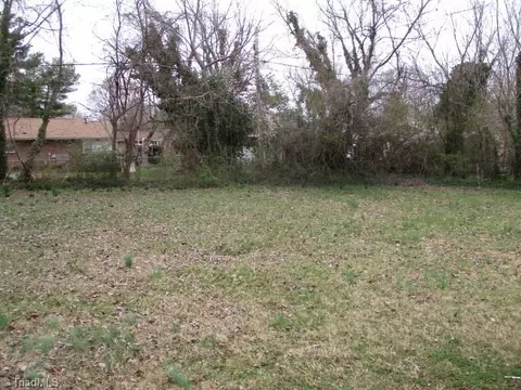 Exterior - 1729 Cedrow Dr, High Point, NC 27260 photo 3 of 3