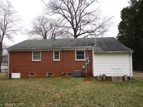Exterior - 1729 Cedrow Dr, High Point, NC 27260 photo 2 of 3