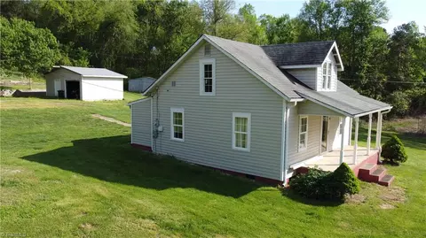 363 Spicer Rd, Elkin, NC 28621