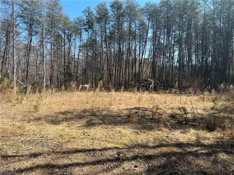 450 Powell Bridge Rd, Harmony, NC 28634 photo 17