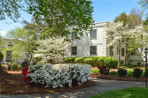 1700 Elm St N #F3, Greensboro, NC 27408