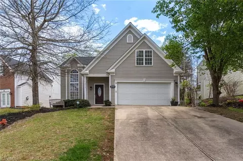 3908 Gisbourne Dr, Jamestown, NC 27282