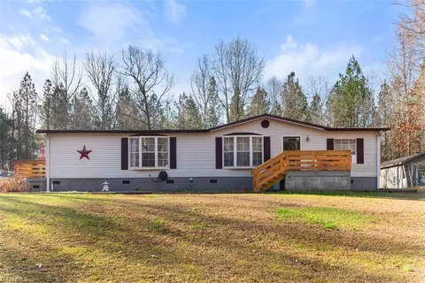 469 Cedar Grove Church Rd, Mocksville, NC 27028