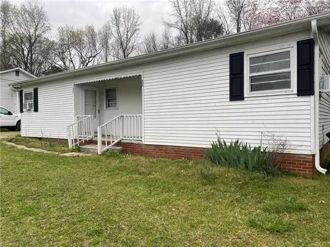 400-402 Lake Dr, Archdale, NC 27263