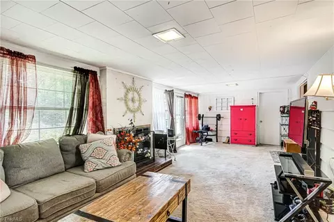 40 School St, Denton, NC 27239 photo 7