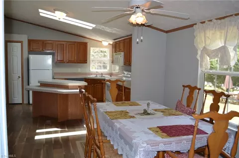 231 Summertime Dr, Madison, NC 27025 photo 6