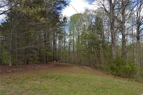 231 Summertime Dr, Madison, NC 27025 photo 18