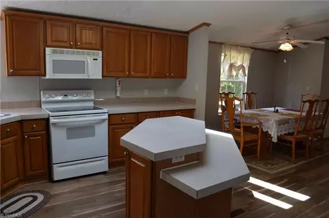 231 Summertime Dr, Madison, NC 27025 photo 9