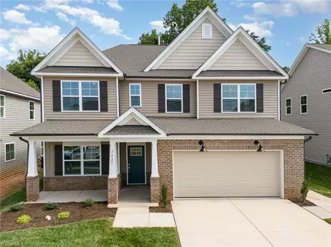 3425 Crimson Wood Dr, Greensboro, NC 27410
