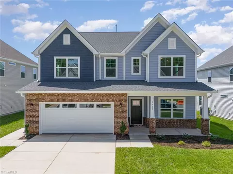 3422 Crimson Wood Dr, Greensboro, NC 27410