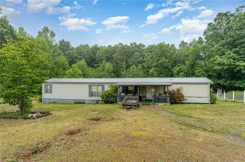 1360 Wright Rd, Lexington, NC 27292 photo 3