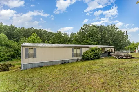 1360 Wright Rd, Lexington, NC 27292
