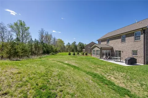 Exterior - 2806 Fallin Ct, High Point, NC 27262 photo 9 of 12