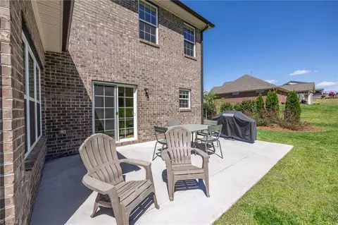 Exterior - 2806 Fallin Ct, High Point, NC 27262 photo 5 of 12