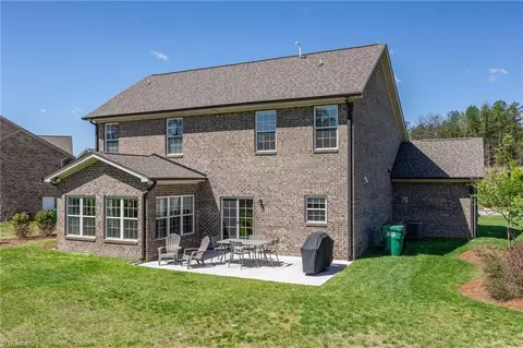Exterior - 2806 Fallin Ct, High Point, NC 27262 photo 8 of 12