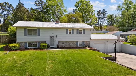 325 Gregg St, Archdale, NC 27263