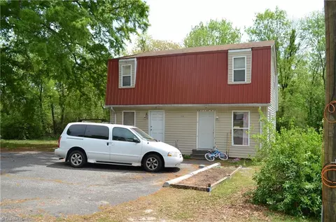 132 Oakland Ave, Kernersville, NC 27284