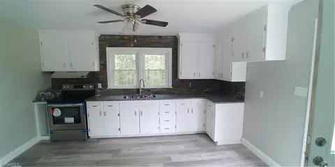 623 Whitehouse, Ridgeway, VA 24148 photo 9