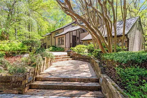 844 Buttonwood Dr, Winston Salem, NC 27104