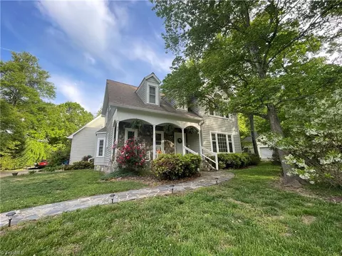425 Walnut Grove Rd, Archdale, NC 27263