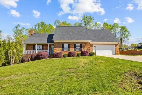 9545 White Tail Trl, Kernersville, NC 27284