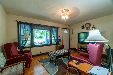 416 Cory Rd, High Point, NC 27265 photo 4