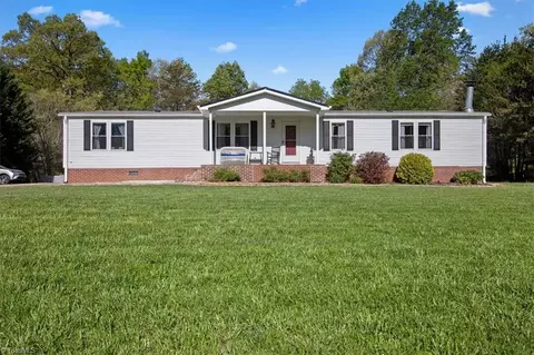 1063 Frans Rd, Westfield, NC 27053
