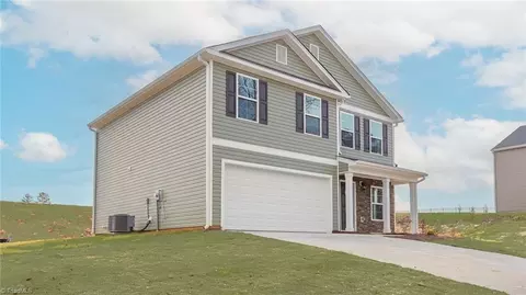 2310 Wilpar Dr, Greensboro, NC 27406