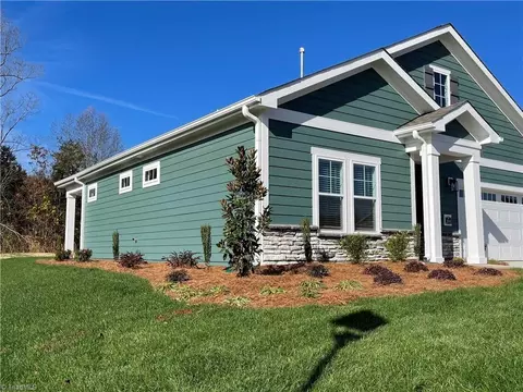 211 Mountain Maple Dr, King, NC 27021 photo 2