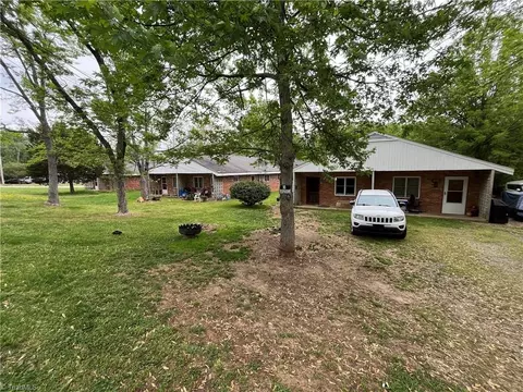 1001 Richland St, High Point, NC 27260