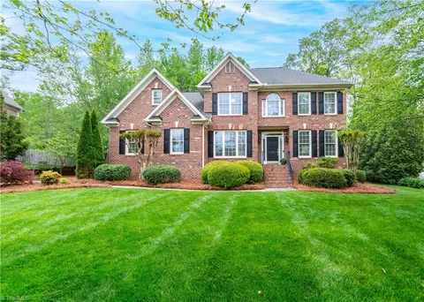 111 Pearce Dr, Jamestown, NC 27282