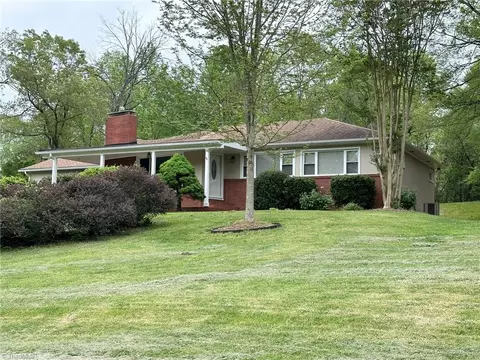 Exterior - 3610 Rolling Rd, High Point, NC 27265 photo 3 of 9