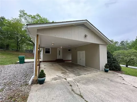 Exterior - 3610 Rolling Rd, High Point, NC 27265 photo 9 of 9