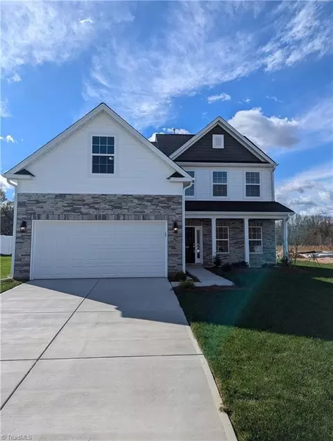108 Tabby Ct #62, Lexington, NC 27295