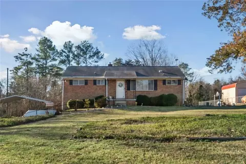 1177 Hedgecock Rd, High Point, NC 27265