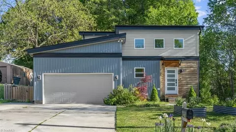 920 Hertford St, Greensboro, NC 27403