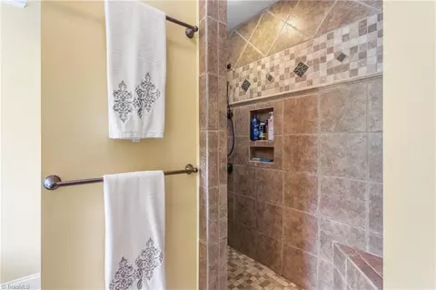 Bath - 2939 Tall Cedar Ln, Trinity, NC 27370 photo 4 of 7
