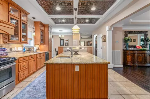 Kitchen - 2939 Tall Cedar Ln, Trinity, NC 27370 photo 5 of 6