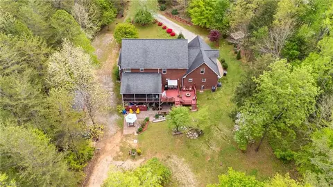 Exterior - 2939 Tall Cedar Ln, Trinity, NC 27370 photo 12 of 13