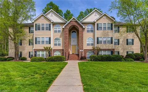 232 Ivy Glen Ct, Winston Salem, NC 27127