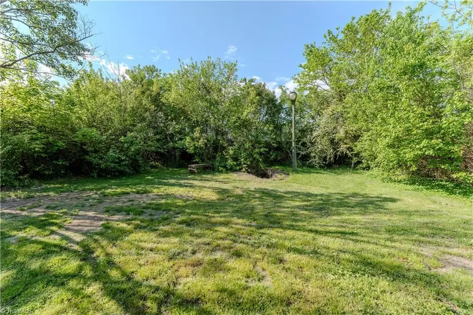 2309 Sprague St E, Winston Salem, NC 27107 19 Photos Movoto