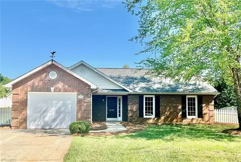 5190 Robin Ln, Randleman, NC 27317