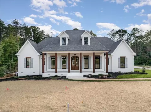 7605 Pemberley Dr, Oak Ridge, NC 27310