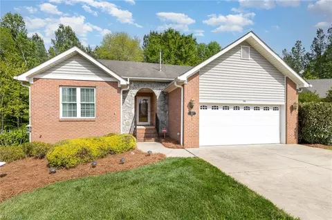 160 New Hampshire Ct, Mocksville, NC 27028