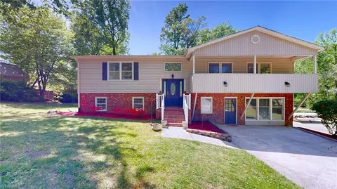 6931 Burrwood Dr, Archdale, NC 27263