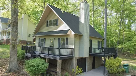 2611 Gordon Rd, High Point, NC 27265
