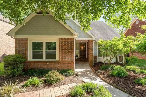6105 Harbor View Ln, Greensboro, NC 27410