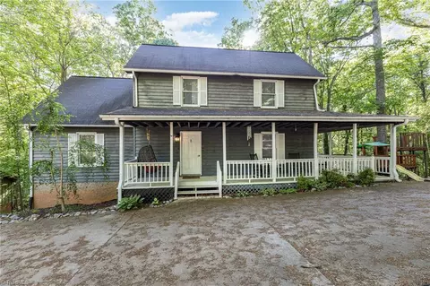 960 Amity Rd, Asheboro, NC 27203